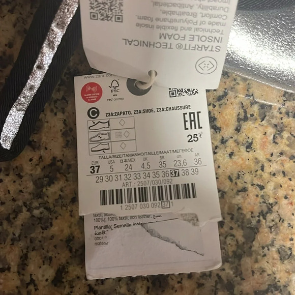 Zara - Picture 4 of 6